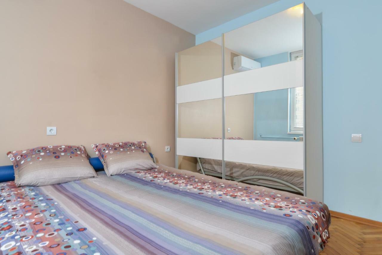 Comfortable One Bedroom Apartment In A Lively Area | Zona B5 | Russian Square Sofía Exterior foto